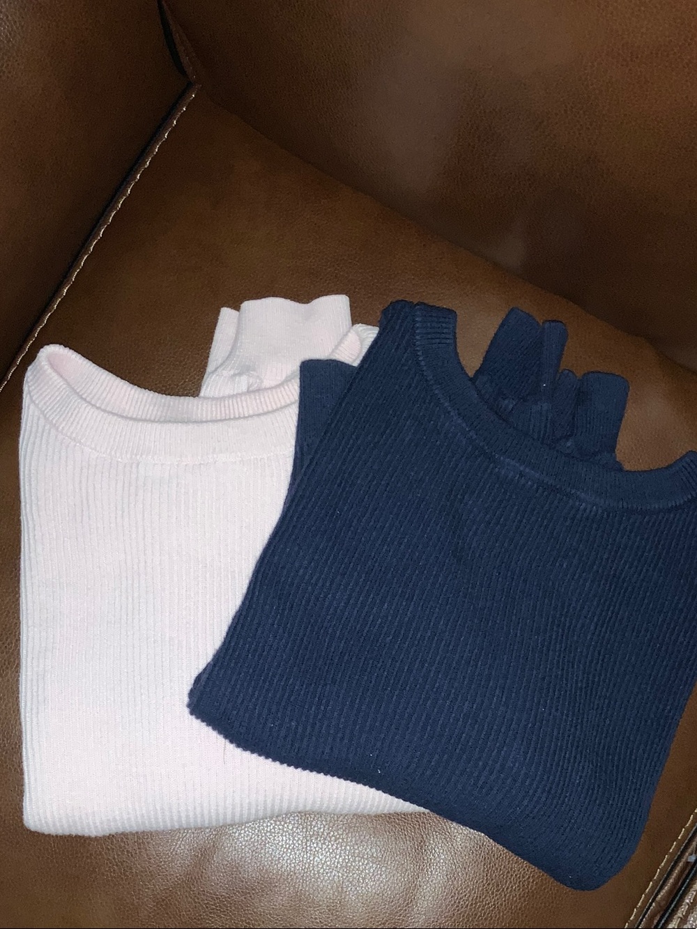 lululemon BUNDLE OF TWO Sweaters VGUC
